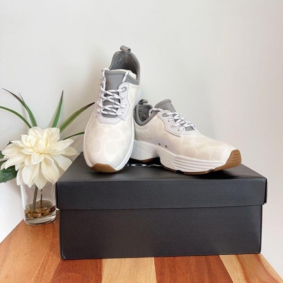 Coach Women's White and Grey Trainers - Picture 2 of 2